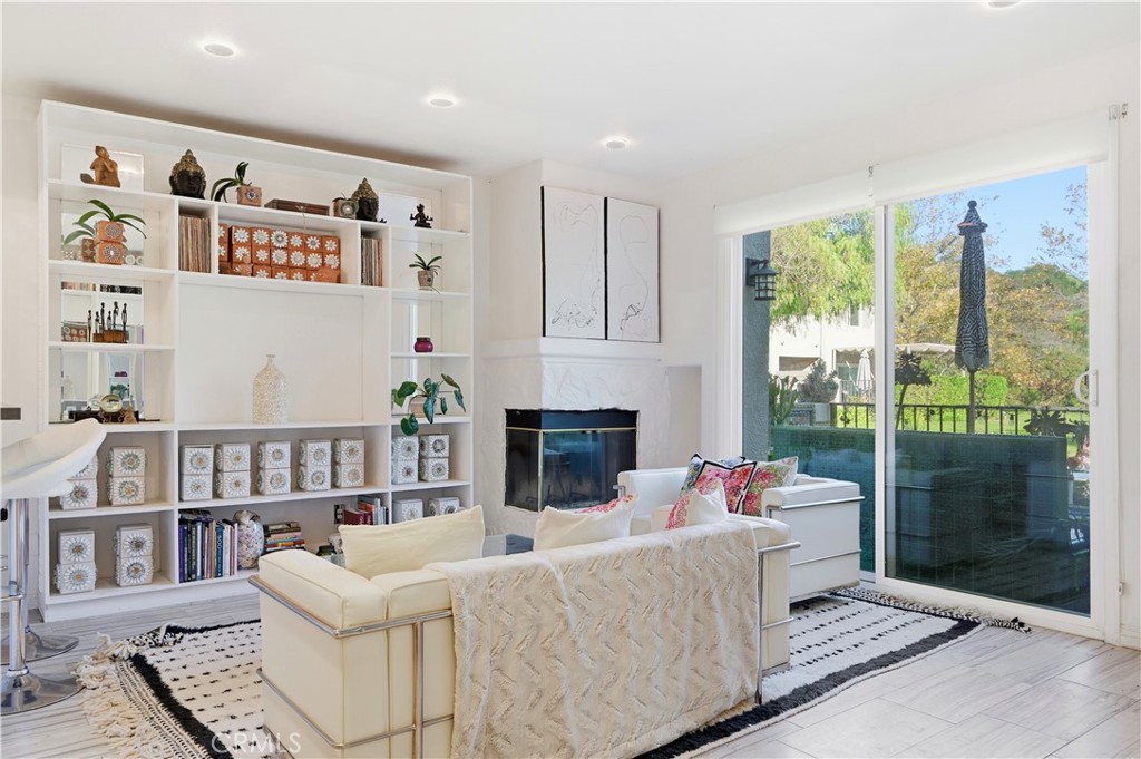 MLS #SR25268561 image #16