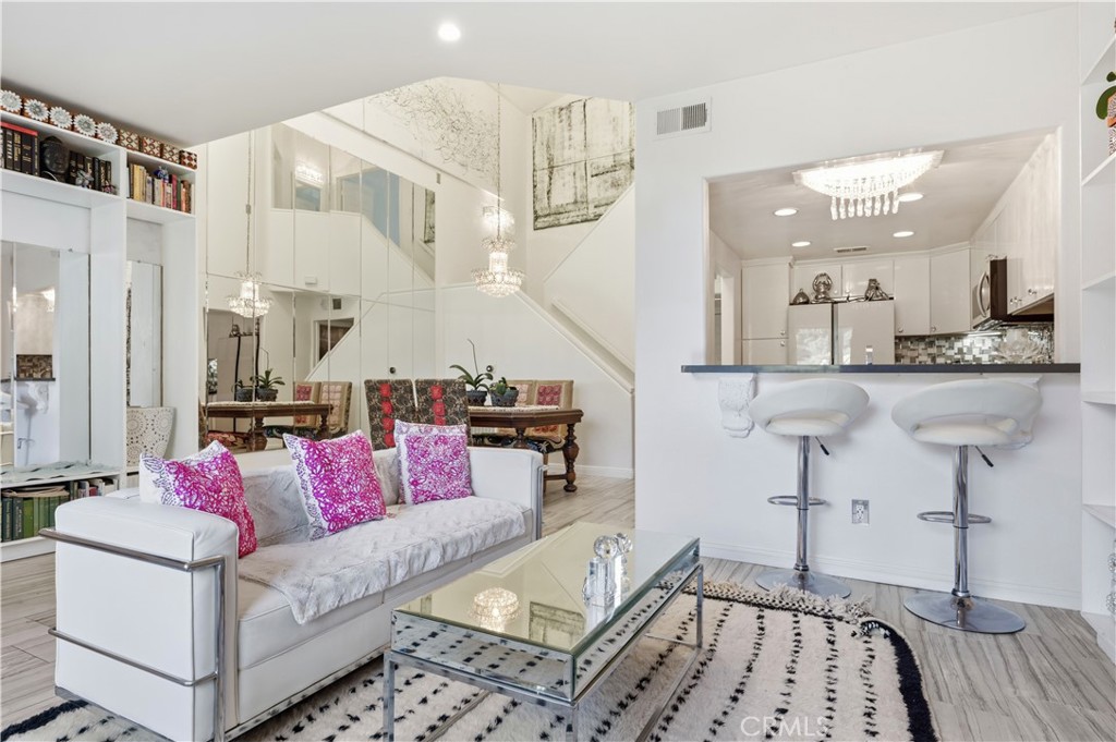 MLS #SR25268561 image #22