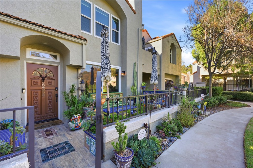 MLS #SR25268561 image #3