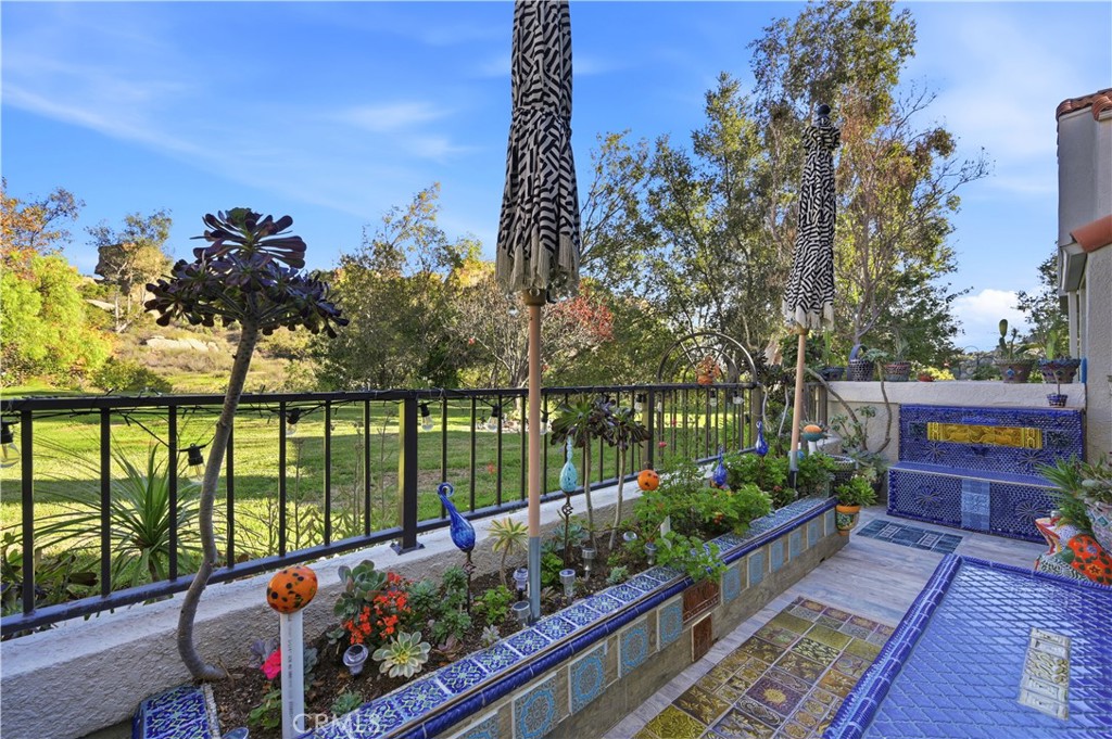 MLS #SR25268561 image #9