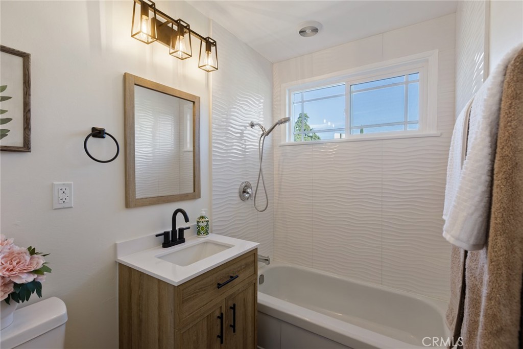 MLS #SR25268615 image #23