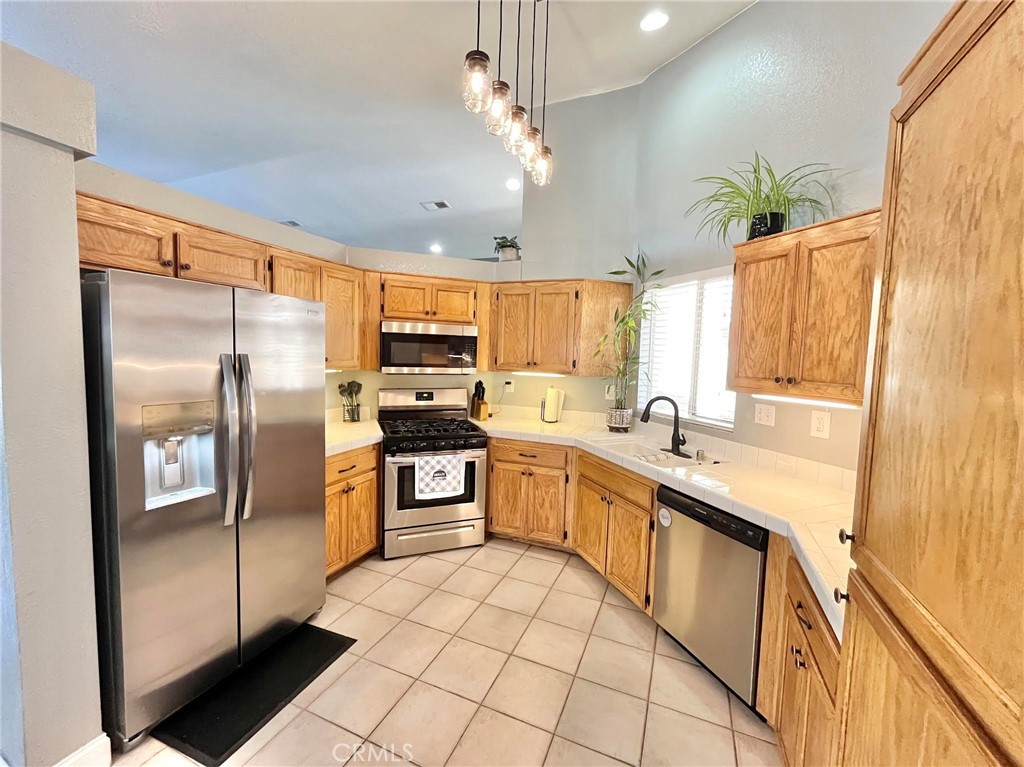 MLS #SR25268622 image #7