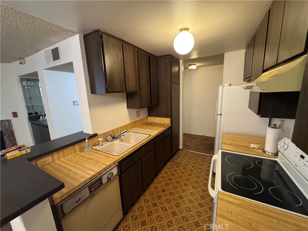 MLS #SR25268637 image #5