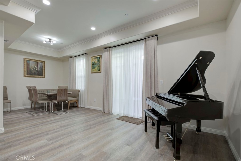 MLS #SR25268639 image #14