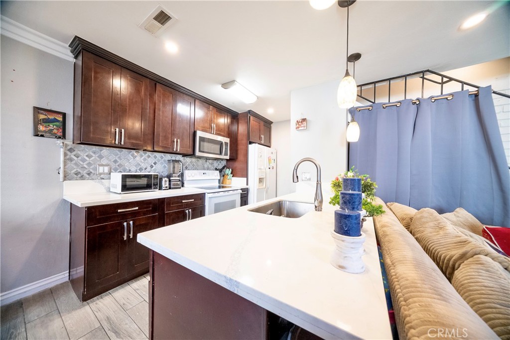 MLS #SR25268648 image #10