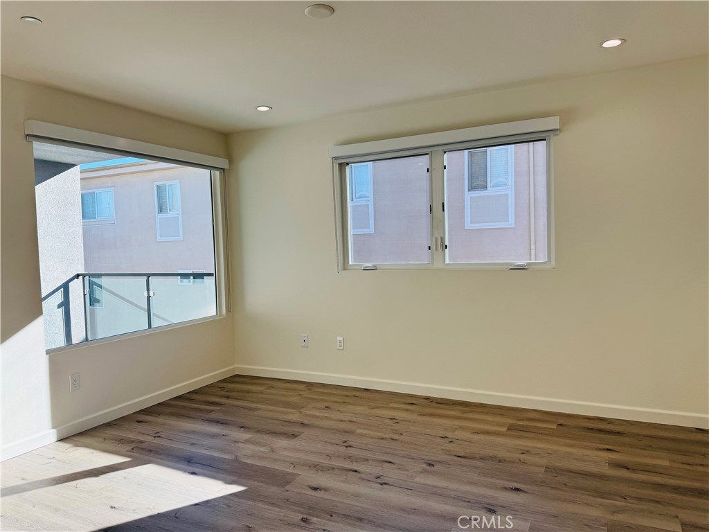 MLS #SR25268715 image #9