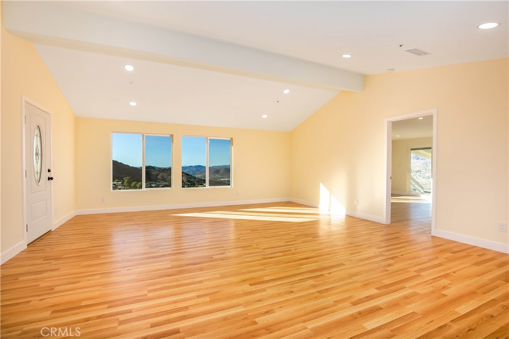 MLS #SR25268837 image #9