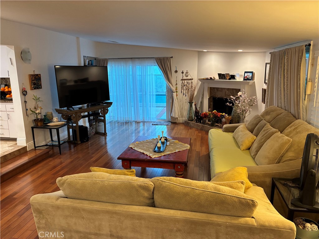 MLS #SR25268872 image #2