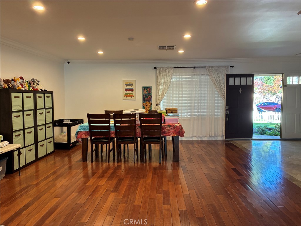 MLS #SR25268872 image #9