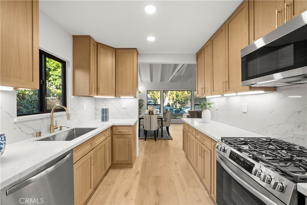 MLS #SR25268958 image #11