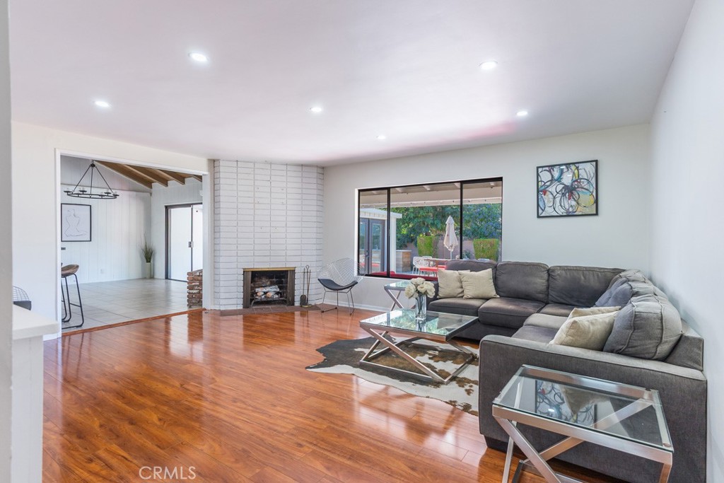 MLS #SR25269245 image #4