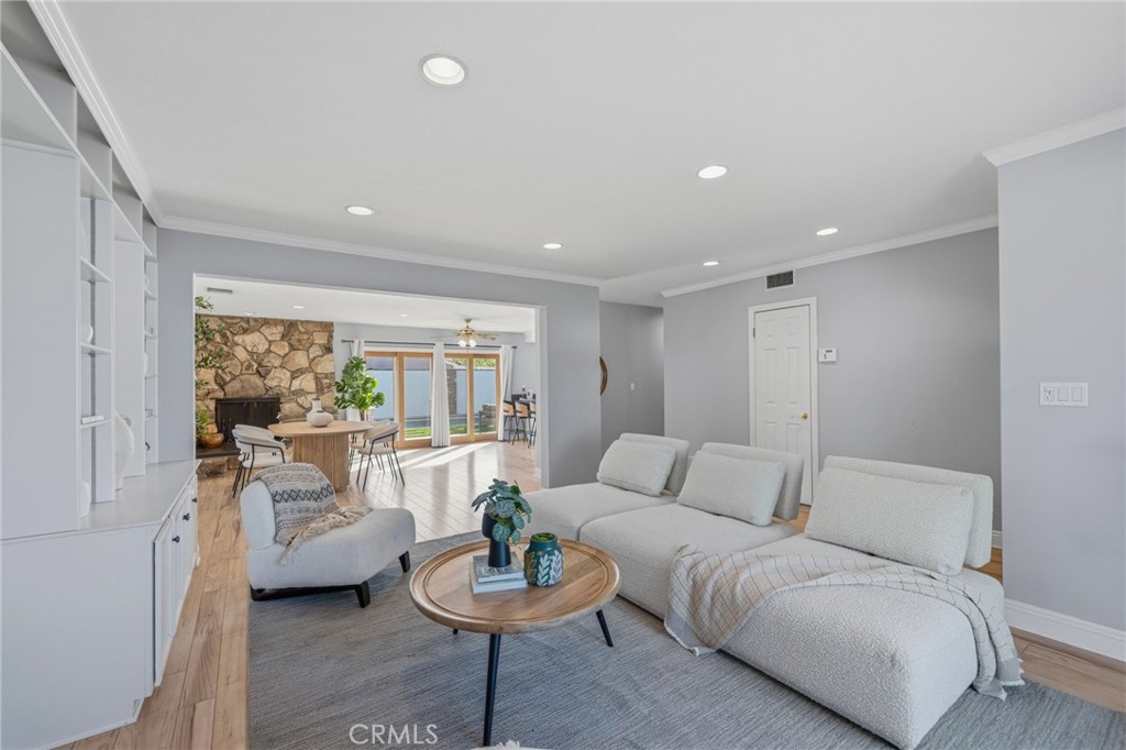 MLS #SR25269266 image #9