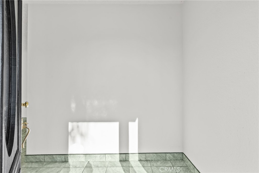 MLS #SR25269323 image #8