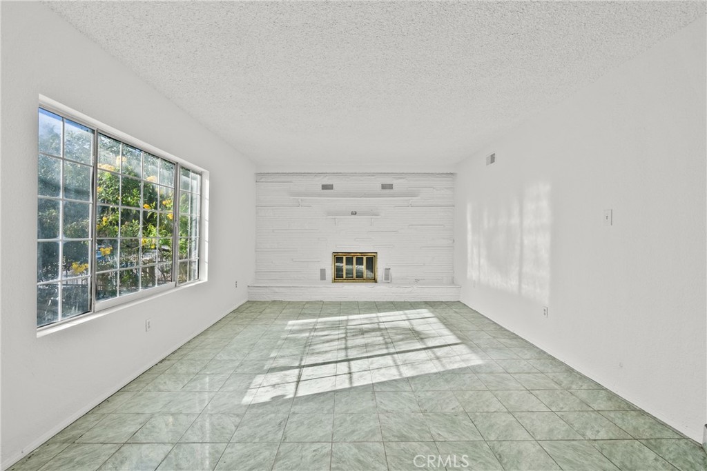 MLS #SR25269323 image #9