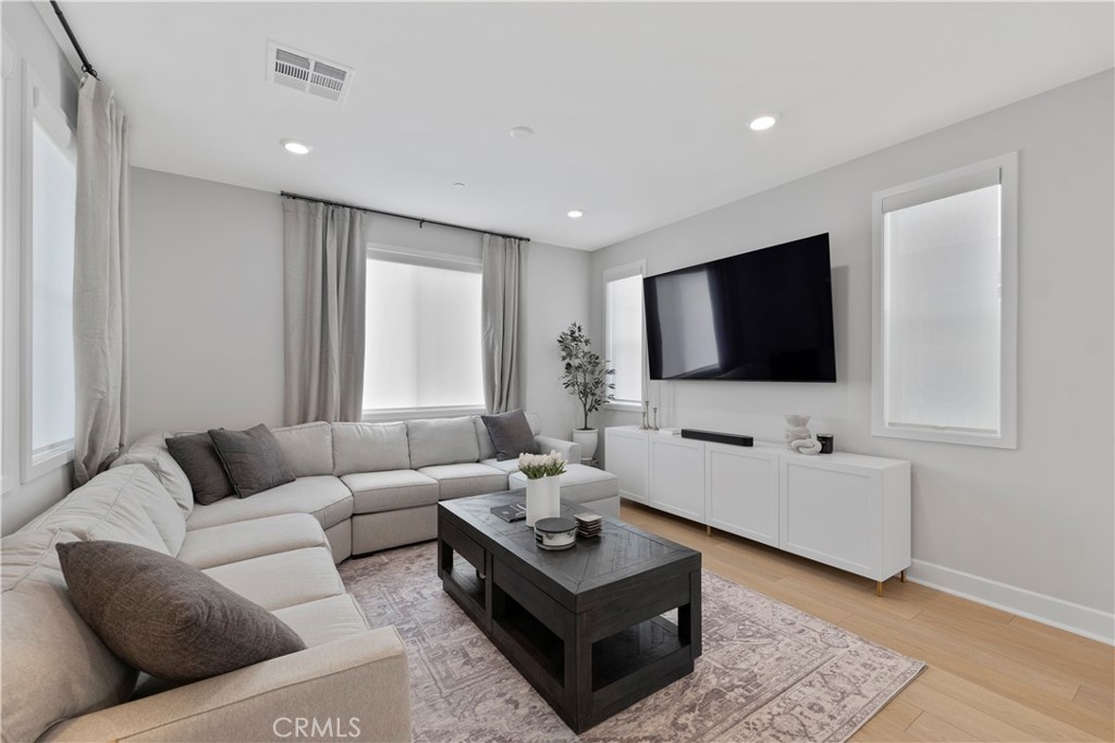 MLS #SR25269432 image #10