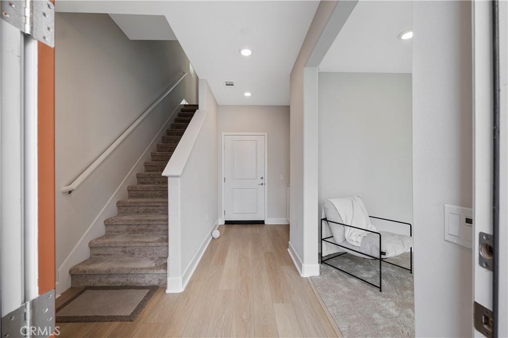 MLS #SR25269432 image #5