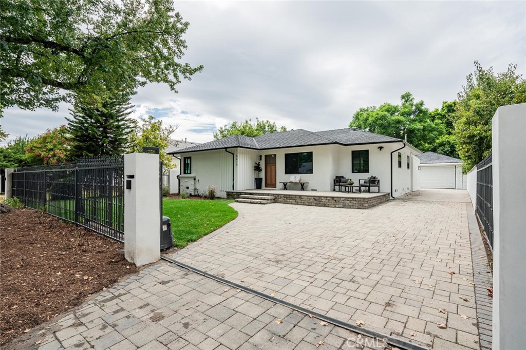 MLS #SR25269461 image #1