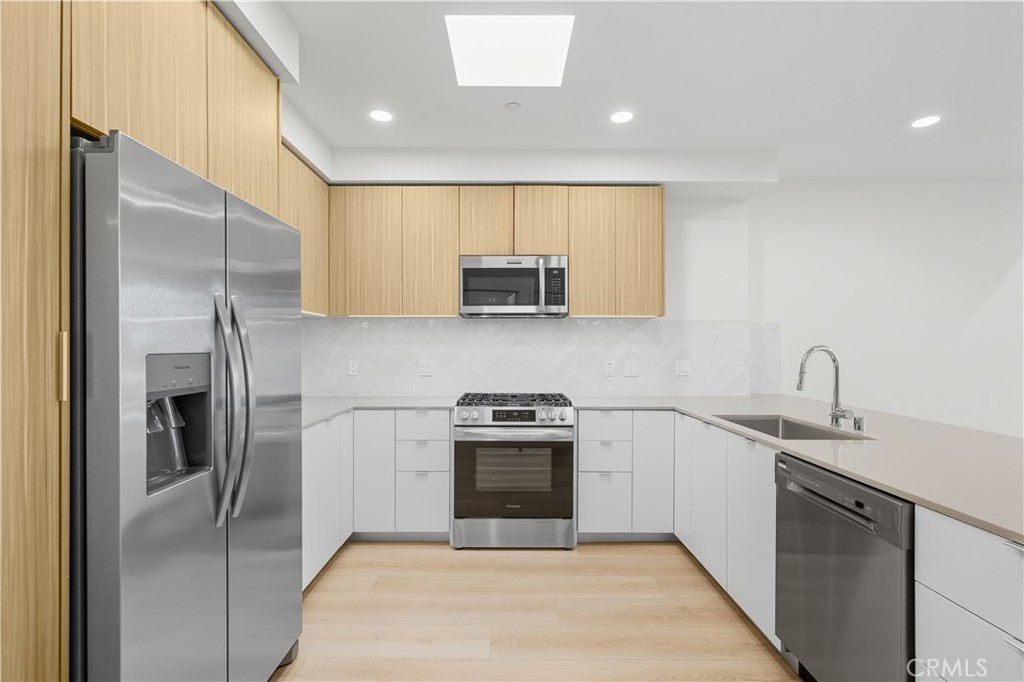 MLS #SR25269485 image #1