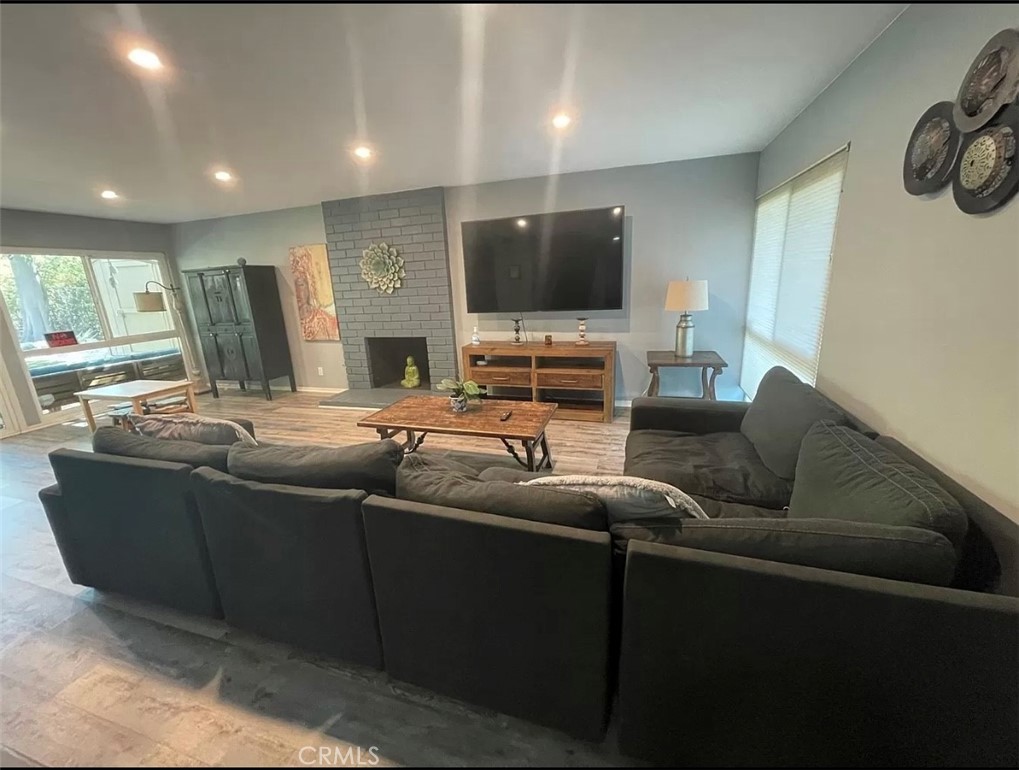 MLS #SR25269514 image #1