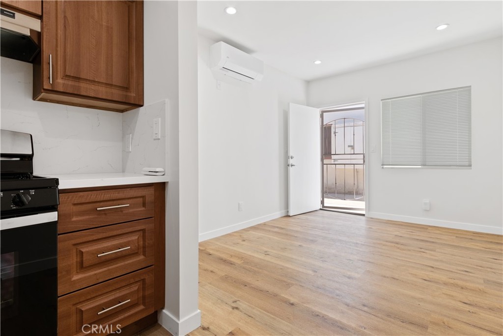 MLS #SR25269575 image #12