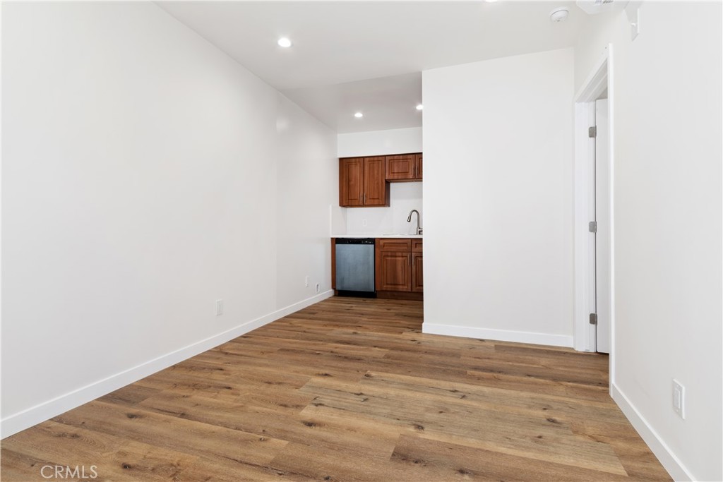 MLS #SR25269575 image #5