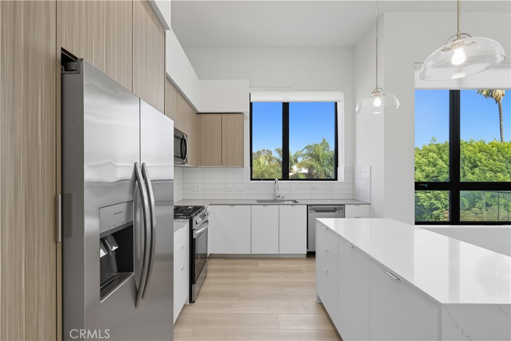 MLS #SR25269578 image #1