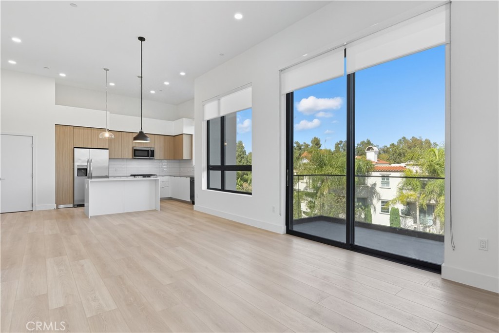 MLS #SR25269578 image #2