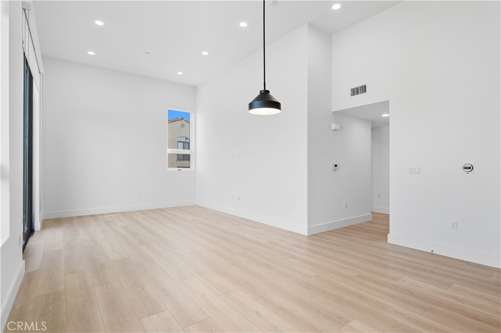 MLS #SR25269578 image #4