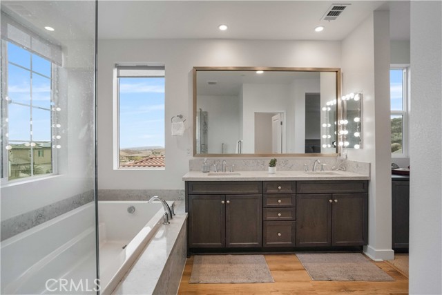 MLS #SR25269596 image #17