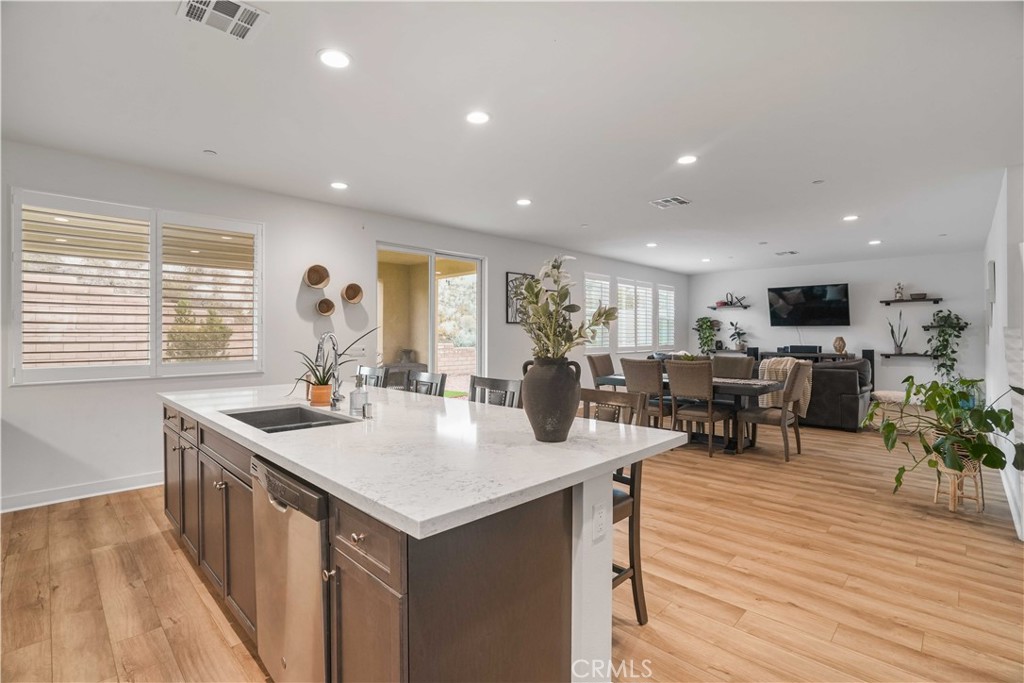 MLS #SR25269596 image #2