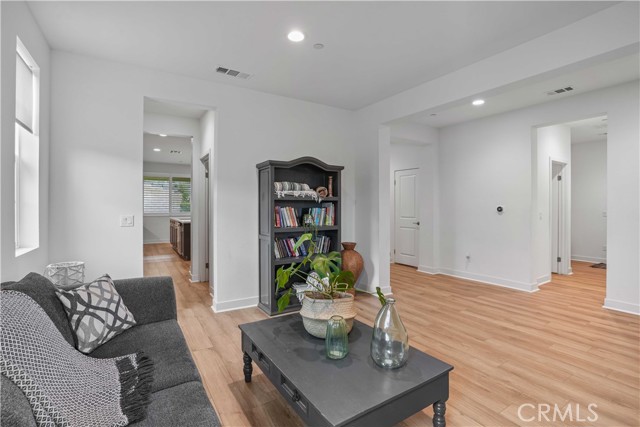 MLS #SR25269596 image #7