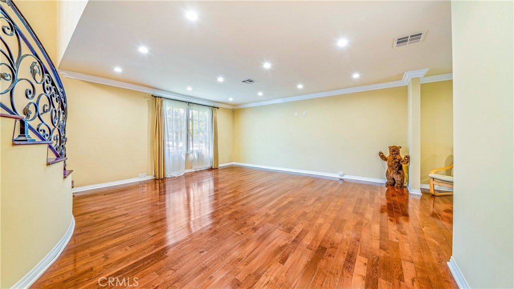 MLS #SR25269606 image #3