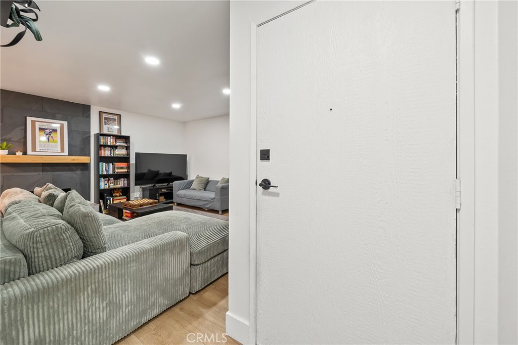 MLS #SR25269658 image #4