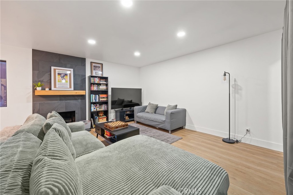 MLS #SR25269658 image #5