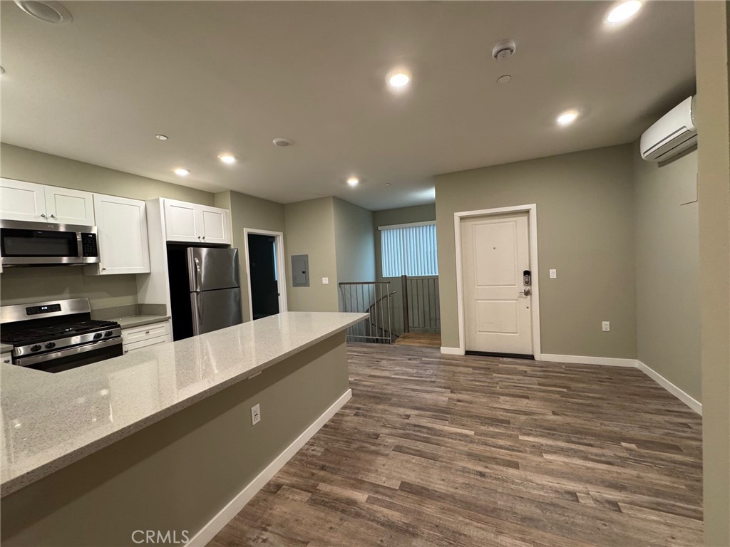 MLS #SR25269771 image #2