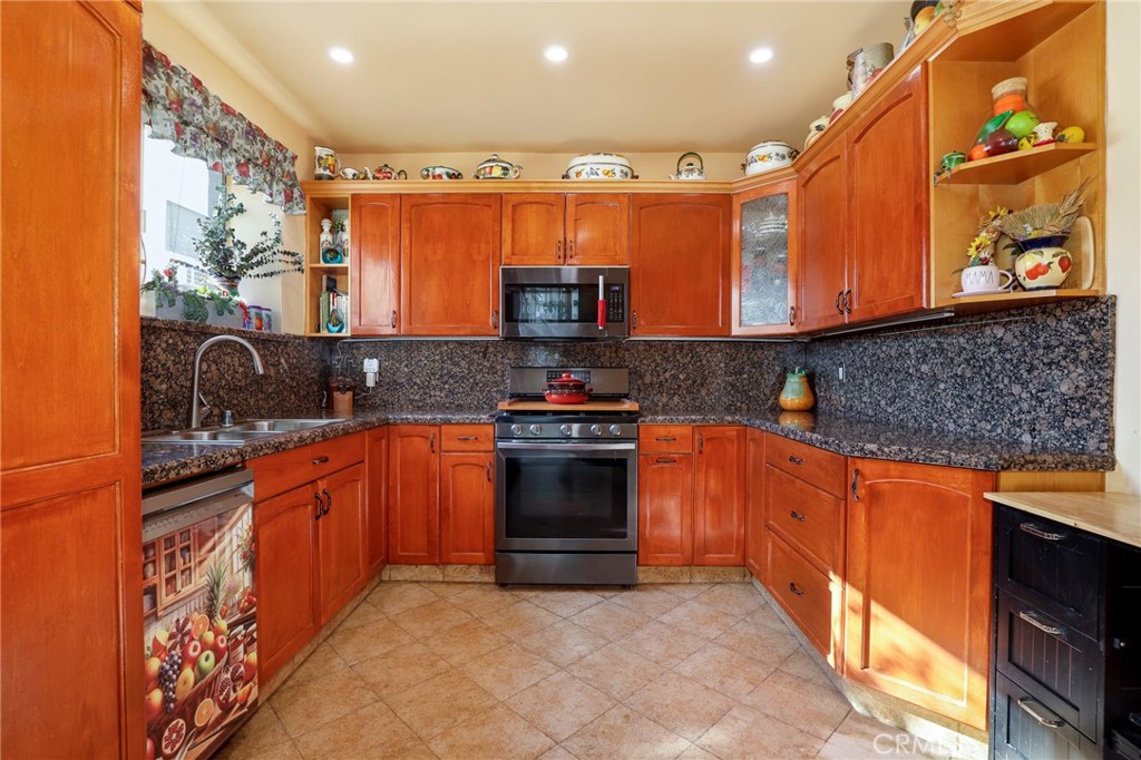 MLS #SR25269772 image #11