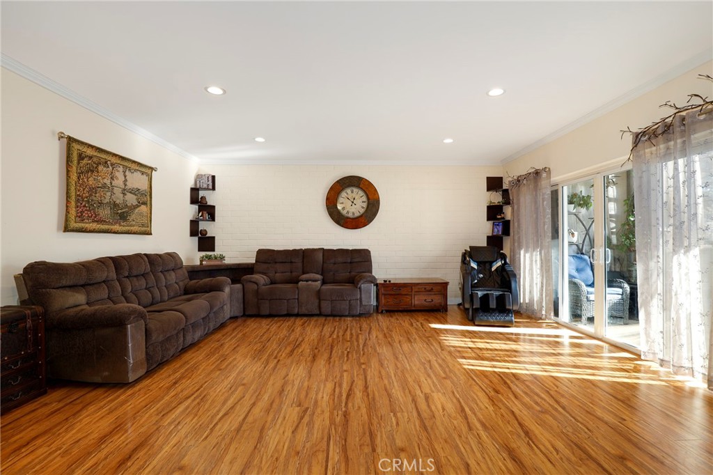 MLS #SR25269772 image #7