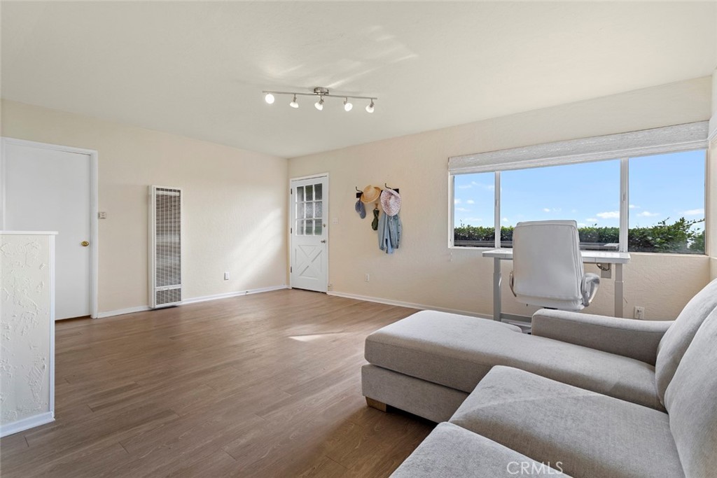 MLS #SR25269956 image #4