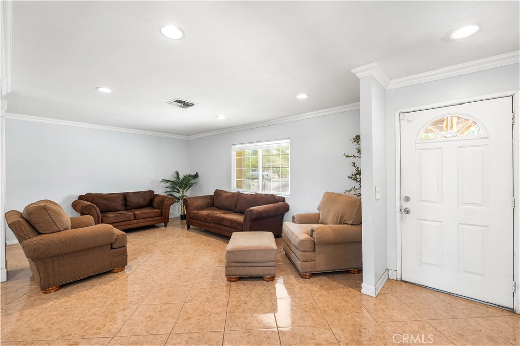 MLS #SR25270006 image #3