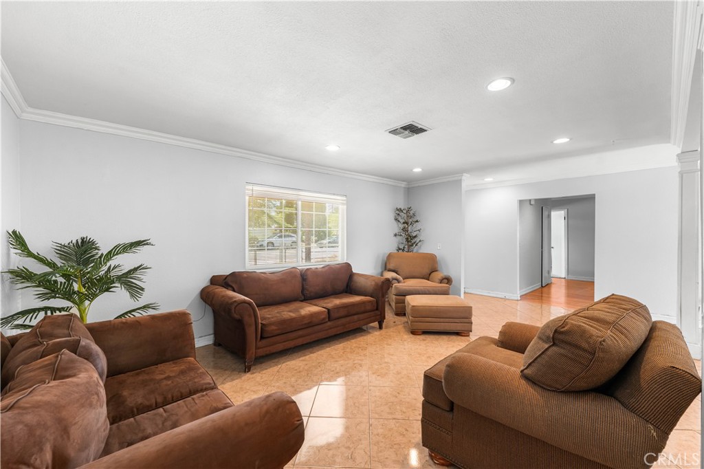 MLS #SR25270006 image #5