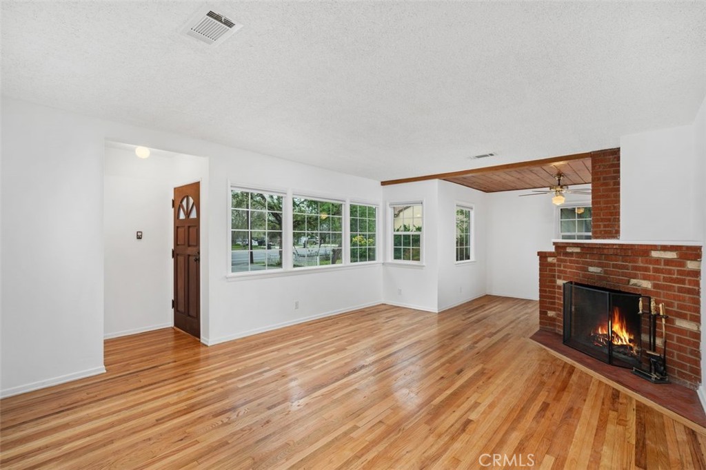 MLS #SR25270062 image #3