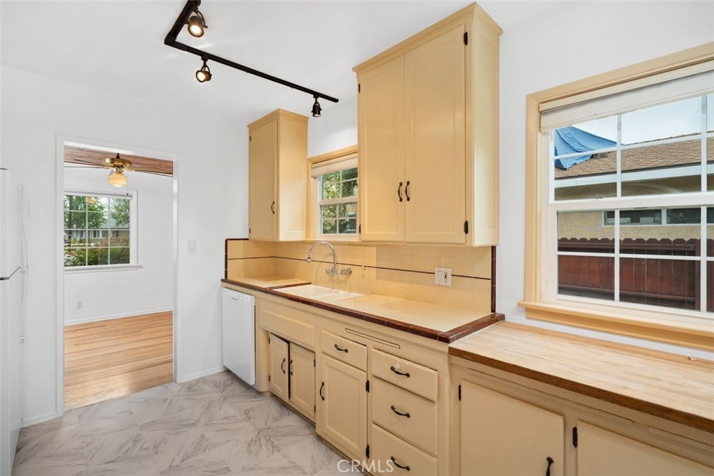 MLS #SR25270062 image #5