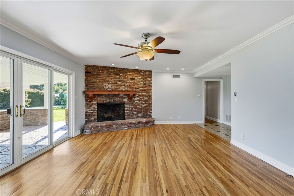 MLS #SR25270071 image #8