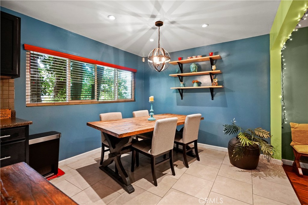 MLS #SR25270092 image #2