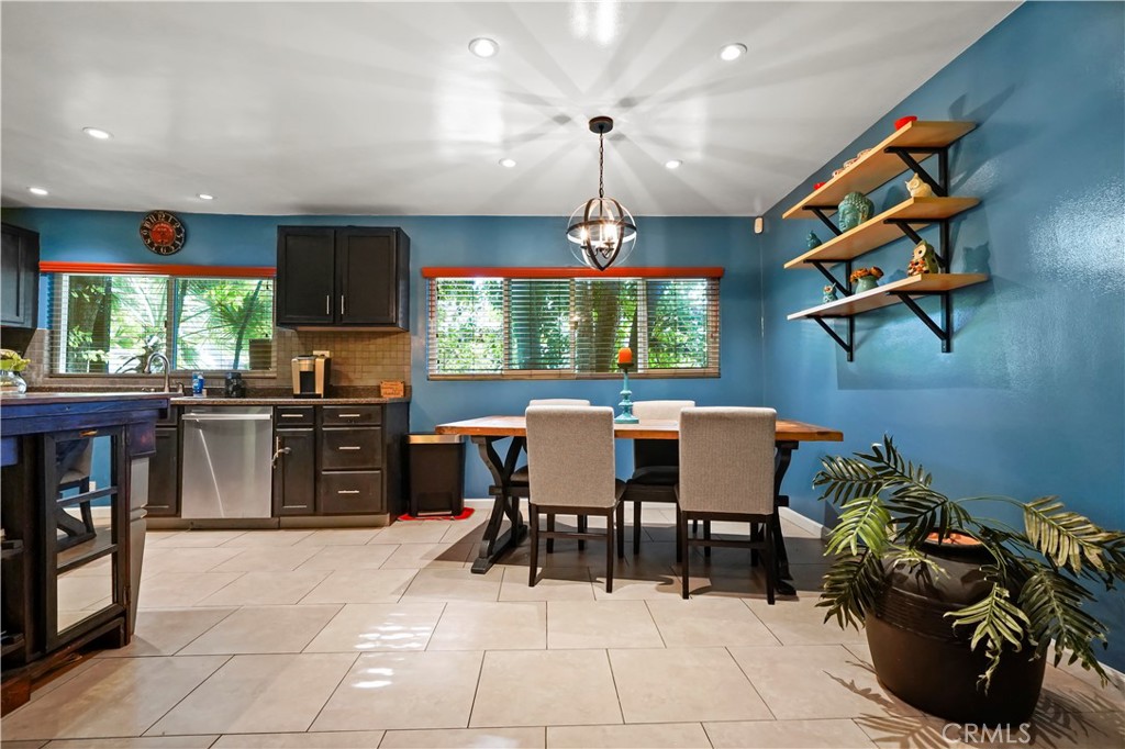 MLS #SR25270092 image #3