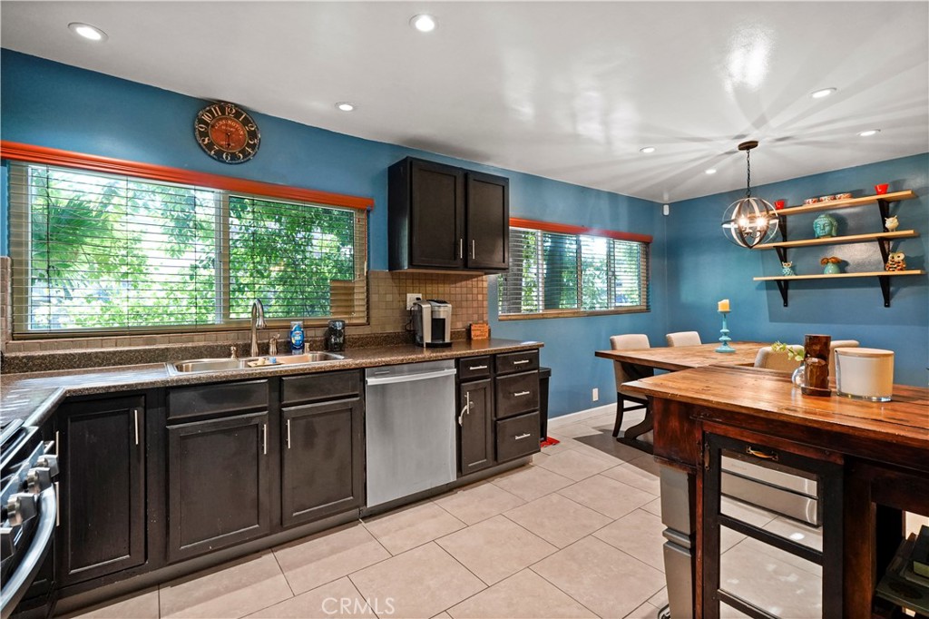 MLS #SR25270092 image #5