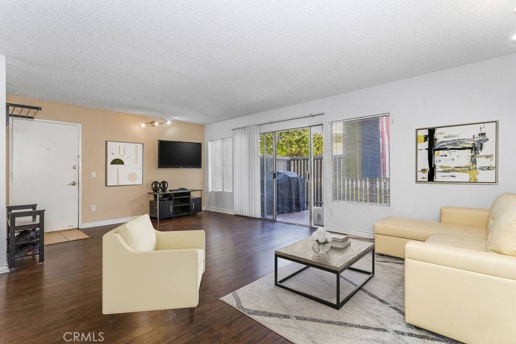 MLS #SR25270097 image #0