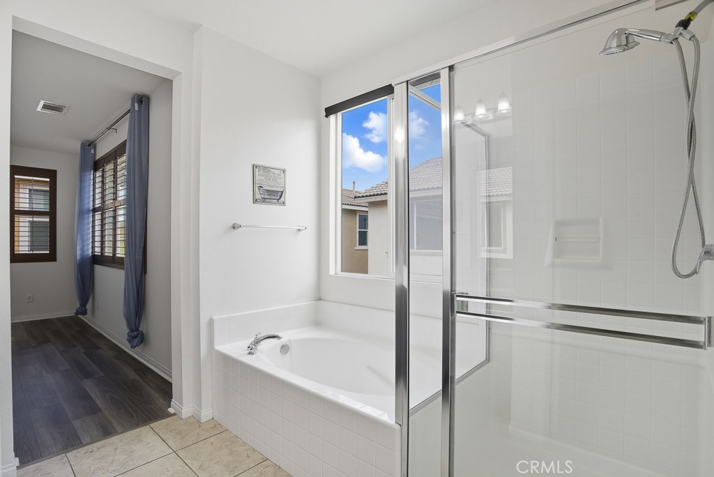 MLS #SR25270102 image #13