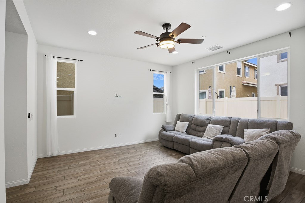 MLS #SR25270102 image #5