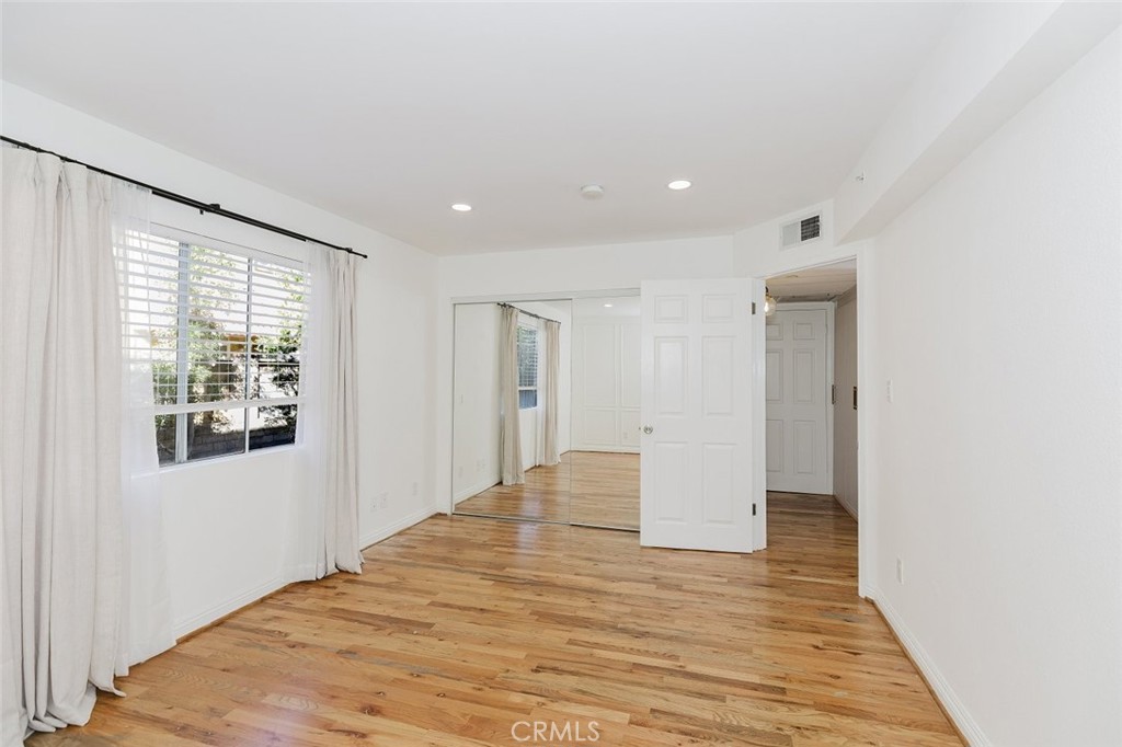 MLS #SR25270103 image #14